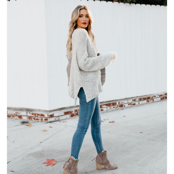 CAMILLA Slouchy Knit Sweater - Picture 7 of 8